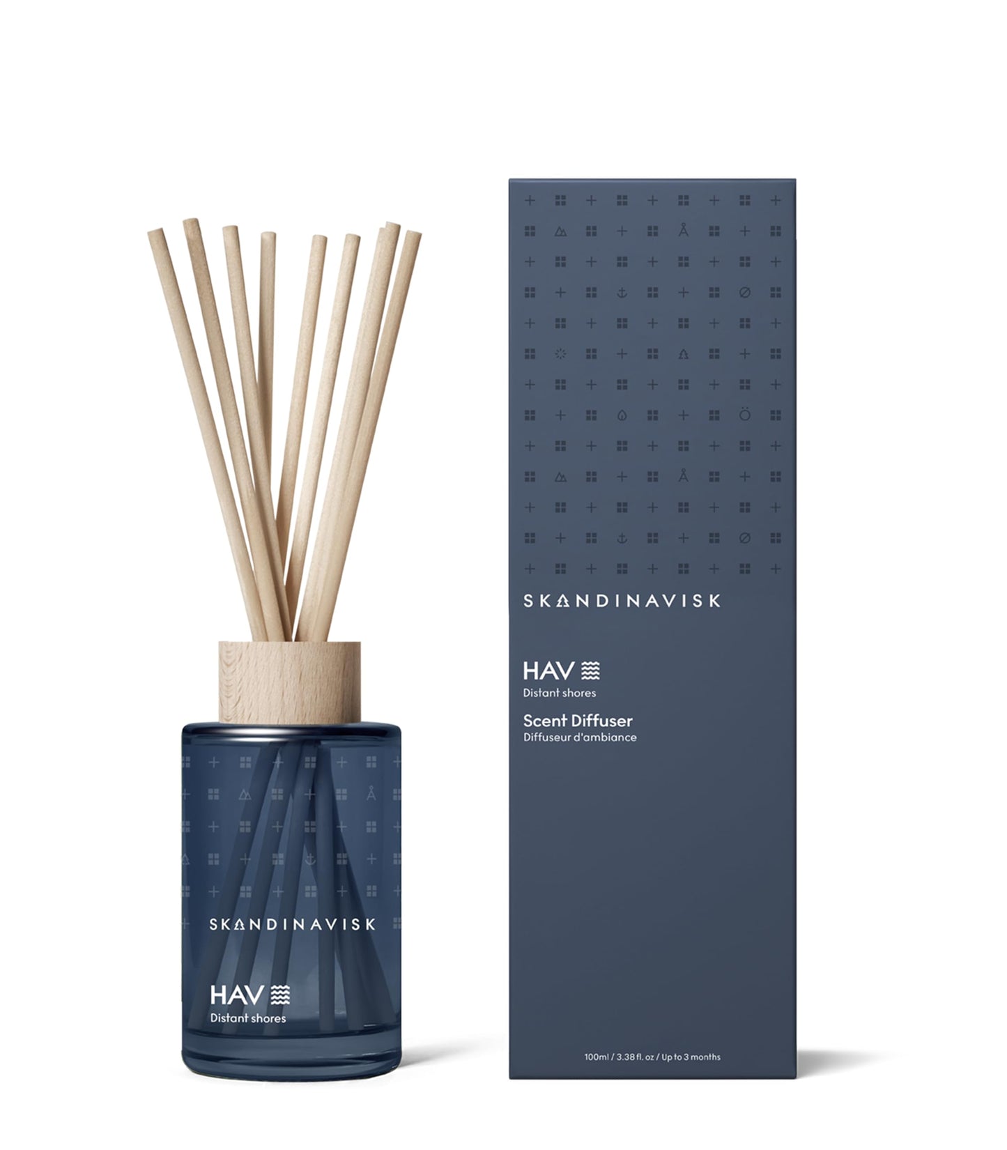 Skandinavisk HYGGE ‘Cosiness’ Reed diffuser with 8 Reeds, Lasts +3 Months, Scent Notes: Black tea and mint leaves, dried apples and baked cinnamon, 100 ml
