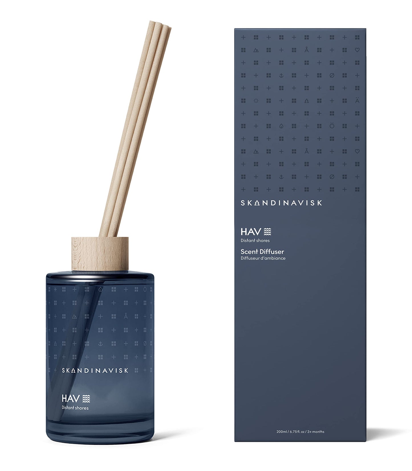 Skandinavisk HYGGE ‘Cosiness’ Reed diffuser with 8 Reeds, Lasts +3 Months, Scent Notes: Black tea and mint leaves, dried apples and baked cinnamon, 100 ml