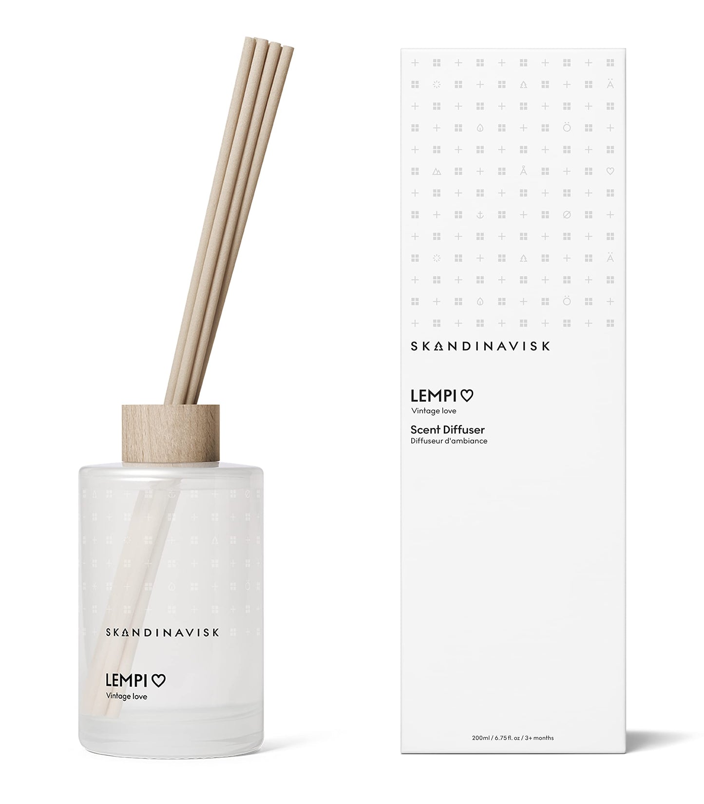 Skandinavisk HYGGE ‘Cosiness’ Reed diffuser with 8 Reeds, Lasts +3 Months, Scent Notes: Black tea and mint leaves, dried apples and baked cinnamon, 100 ml