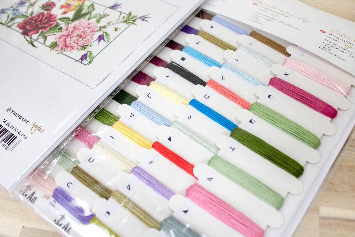 Cross Stitch Kit Luca-S - Spring flowers BA2359