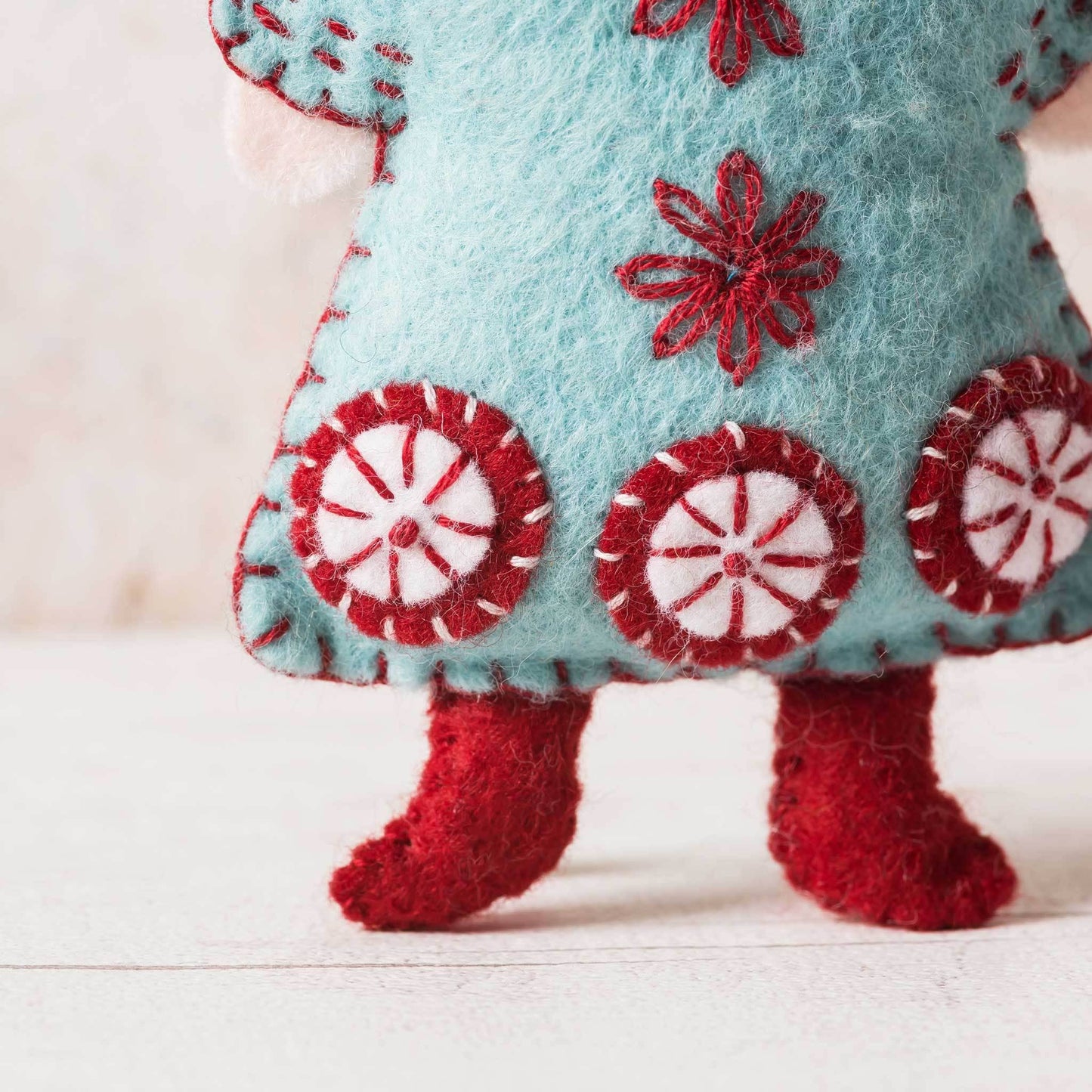 Scandinavian Angels  Felt Craft Kit: English
