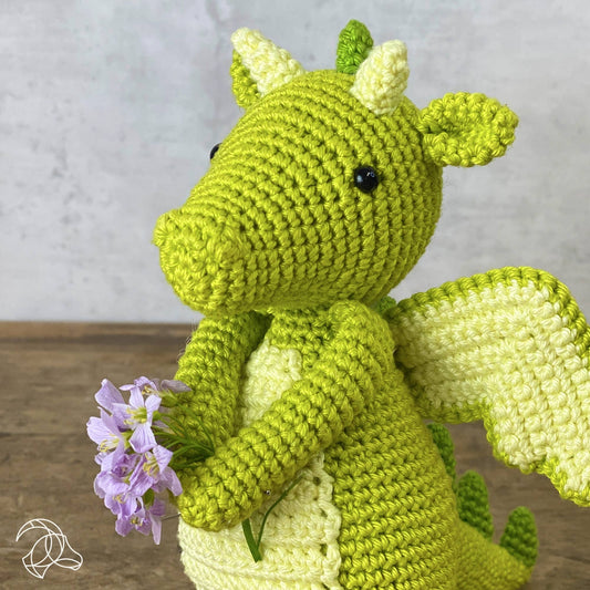 Little Blossom Shop now stock this friendly dragon! Doris will certainly play the leading role in many fantasy stories.  Doris is about 18 cm tall and was made with a 2.5 mm crochet hook.