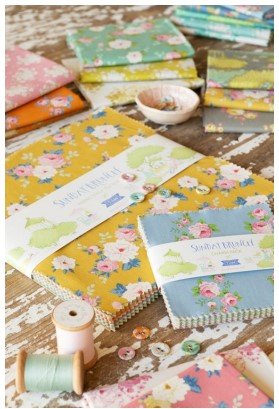 Fabric Charm Pack Sunday Brunch Assorted 40 Pieces